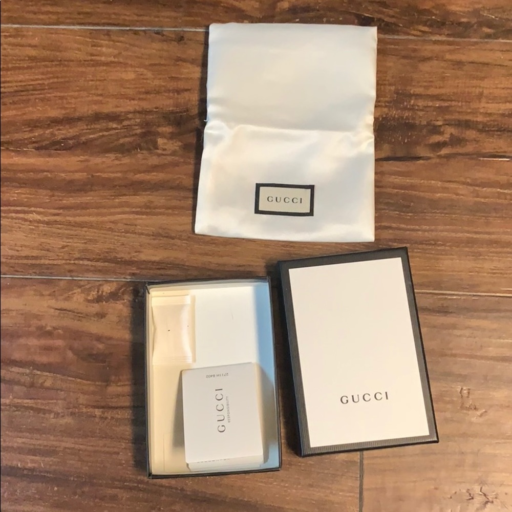 Gucci gift box with dust bag